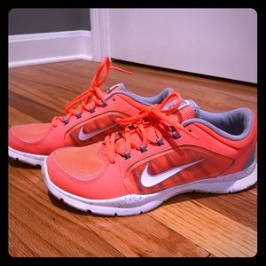 Like New Nike Sneakers